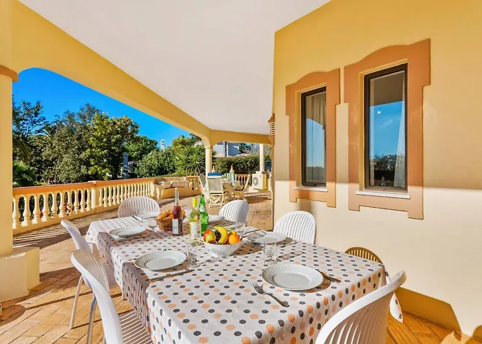 Racanda By ヴィラ