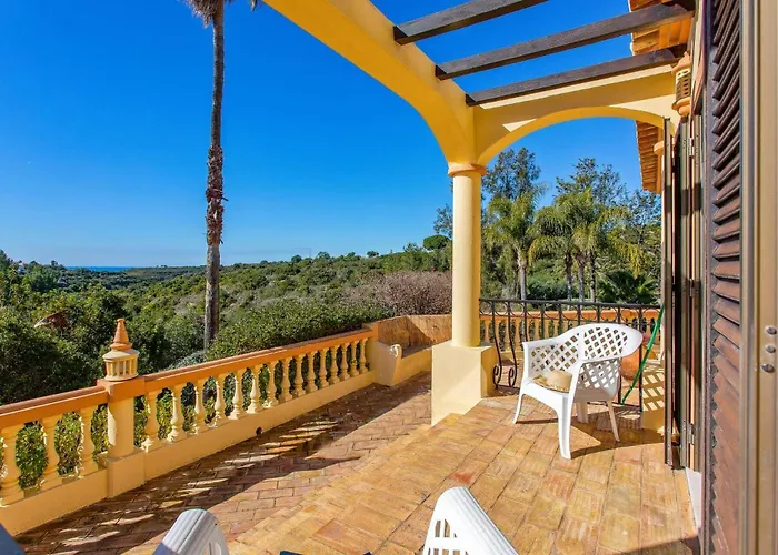 Racanda By * カルヴォエイロ